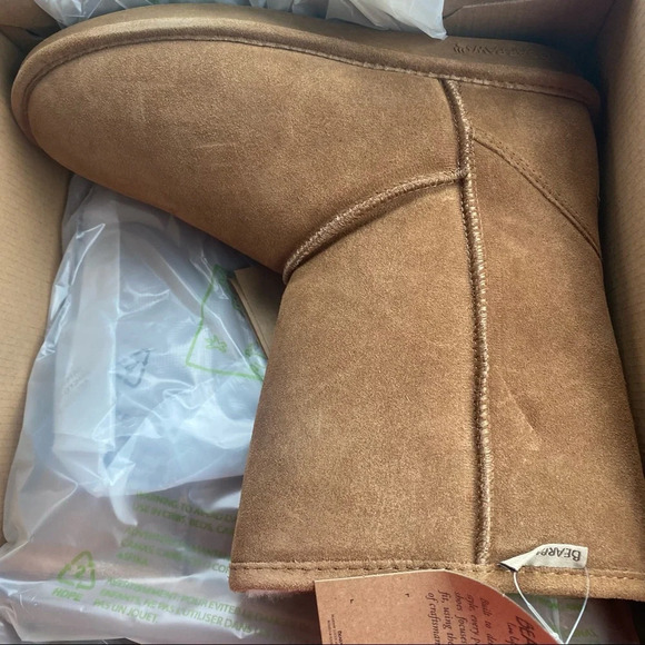 BEARPAW Eva Short Boots NIB - Picture 7 of 9